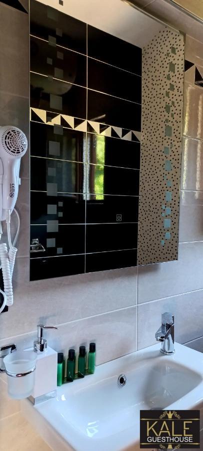 Kale Guesthouse Gjirokastër Екстериор снимка